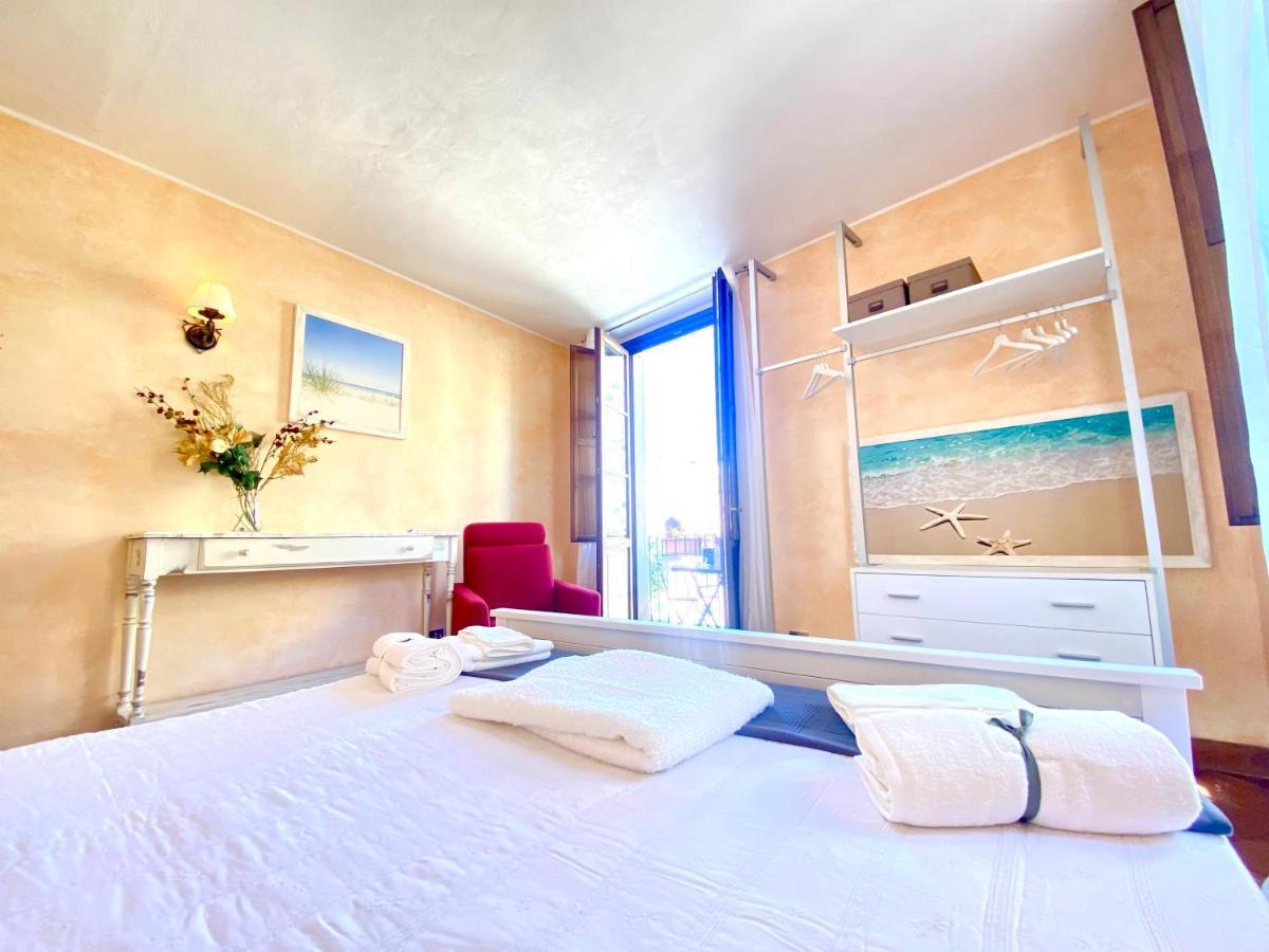 Caterina'S Charme Apartment Taormina Bagian luar foto
