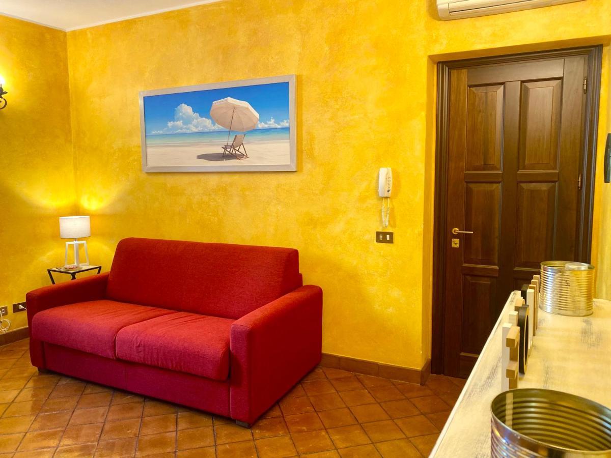Caterina'S Charme Apartment Taormina Bagian luar foto